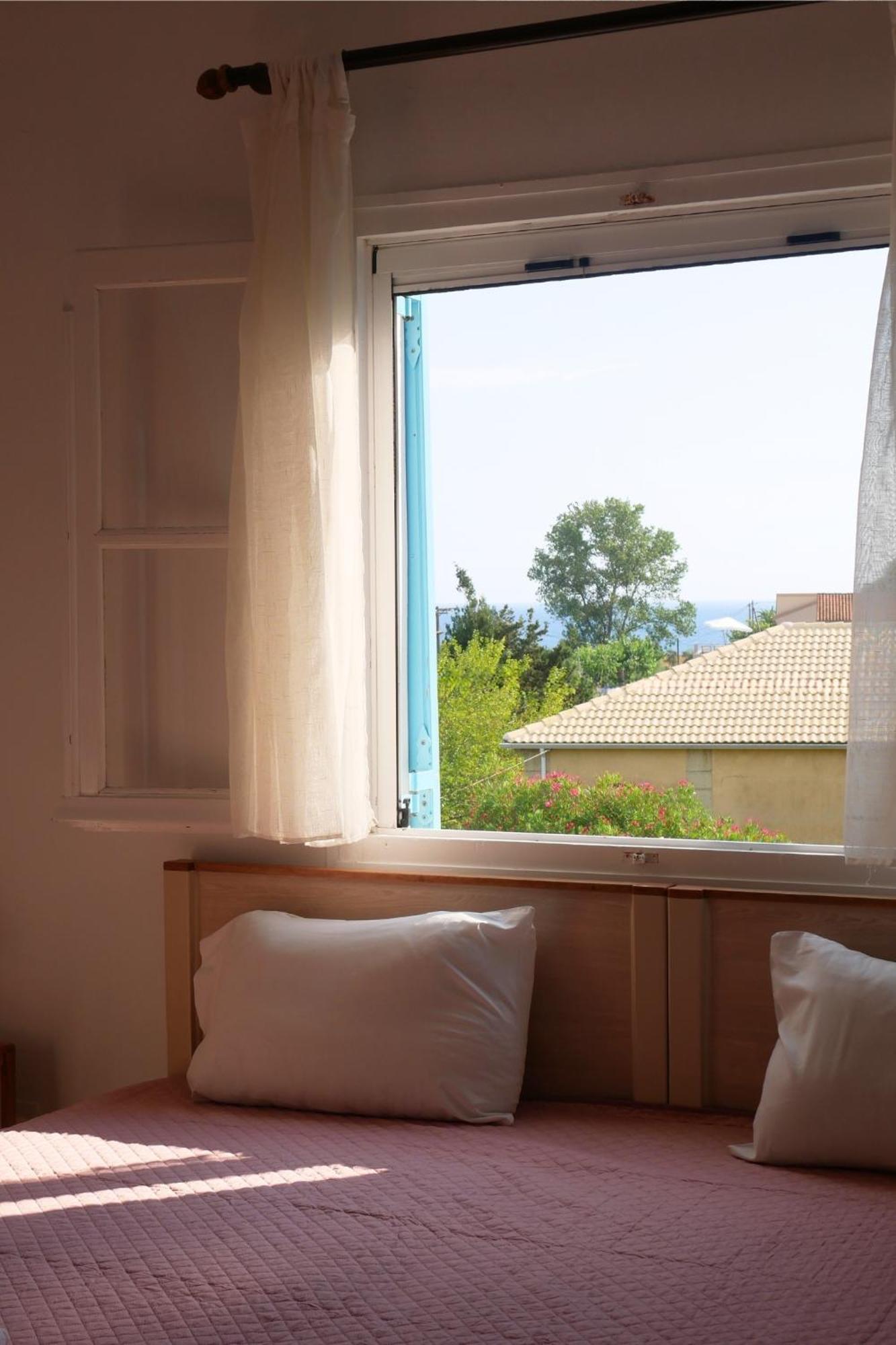 Villa Vania Gardenos Vitaládes Eksteriør billede